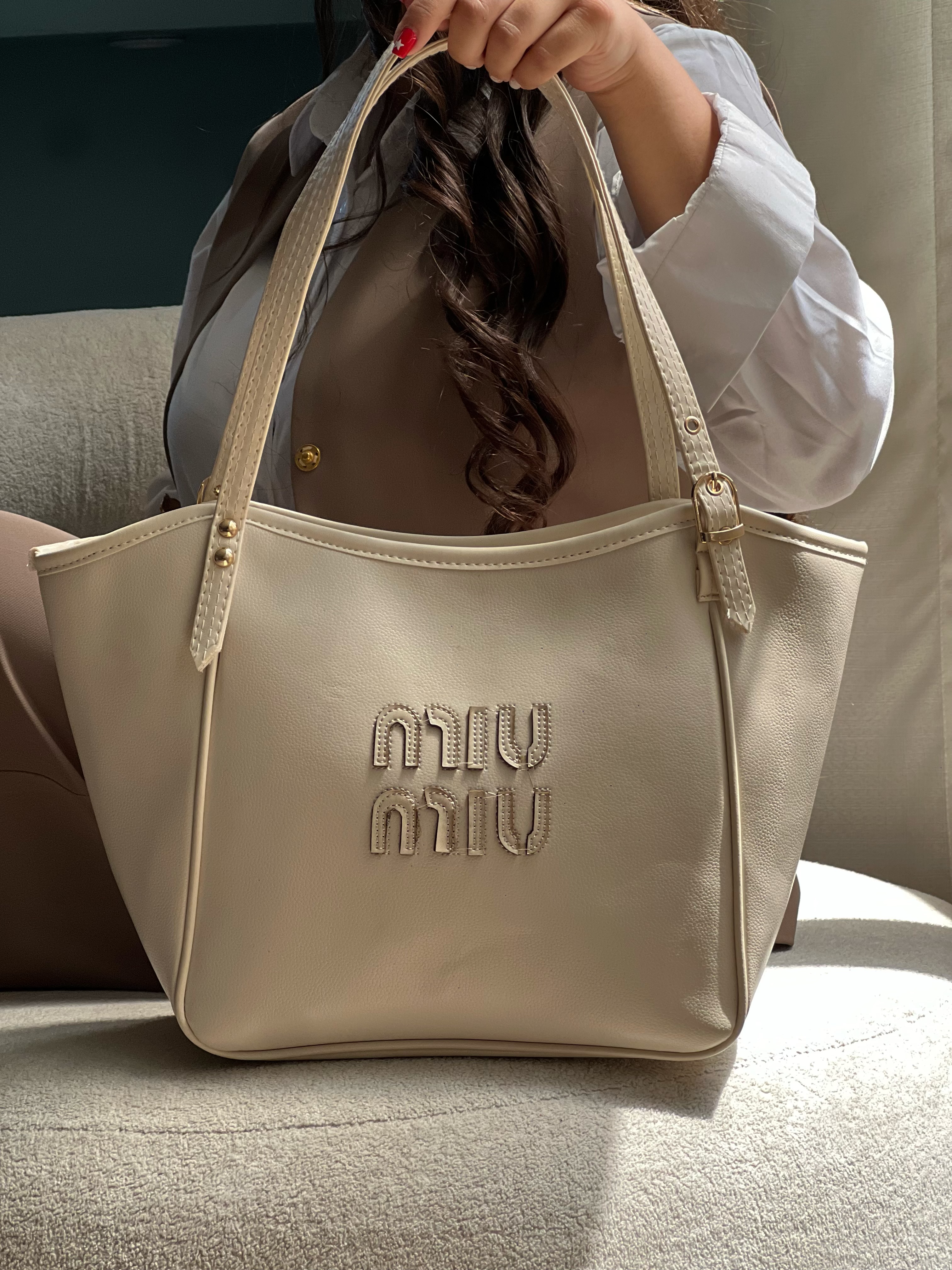 کیف دوشی miu miu