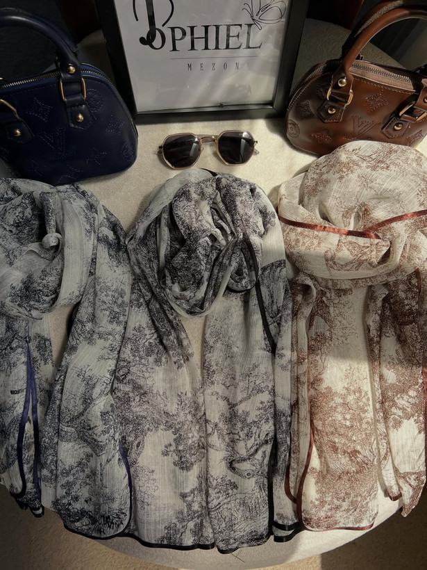 شال حریر وارداتی Christian Dior