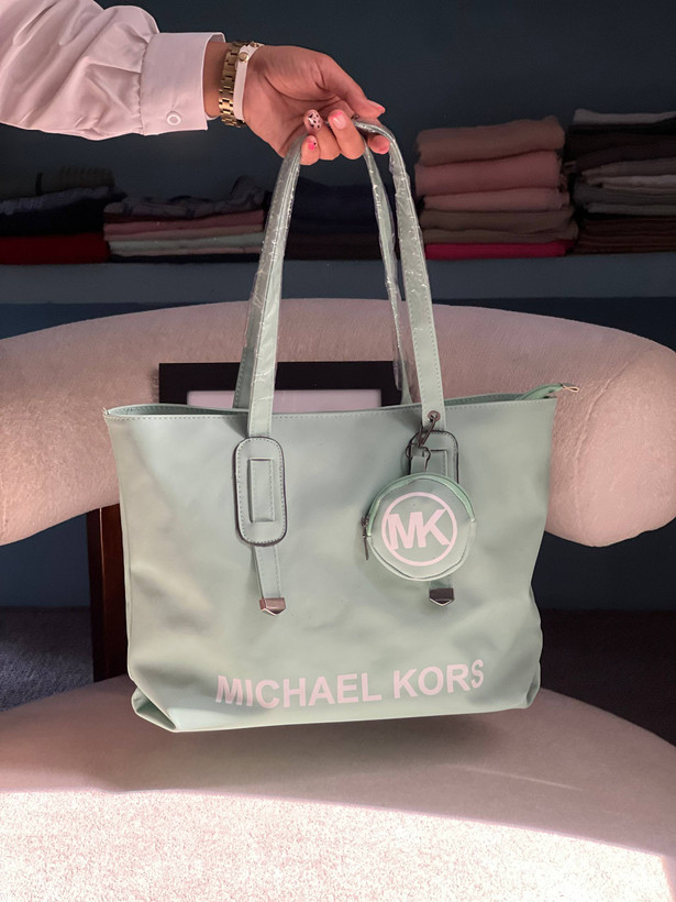 کیف باشگاه و استخر