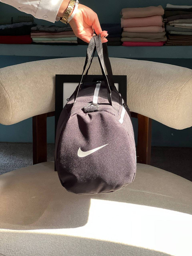 ساک ورزشی NIKE | ضدآب، جادار و کاربردی