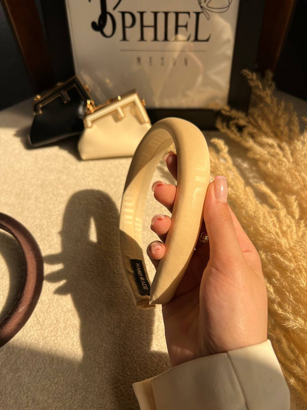 تل ساتن miu miu