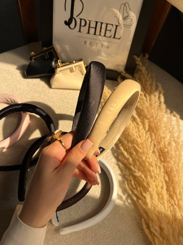 تل ساتن miu miu