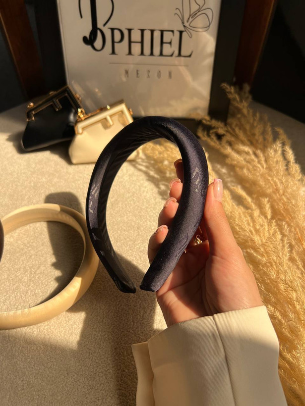 تل ساتن miu miu