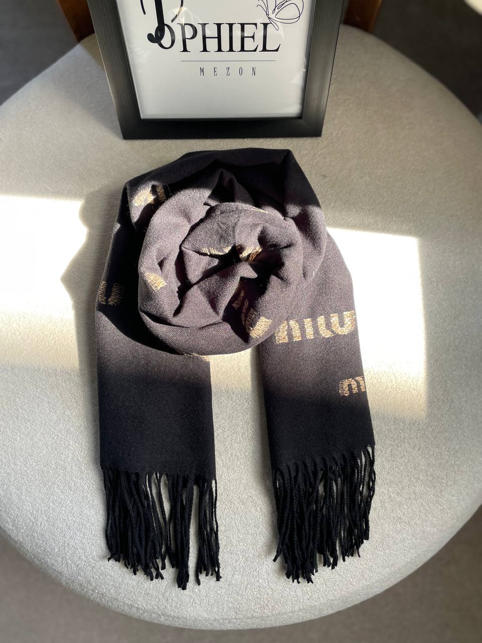 شال موهر miu miu