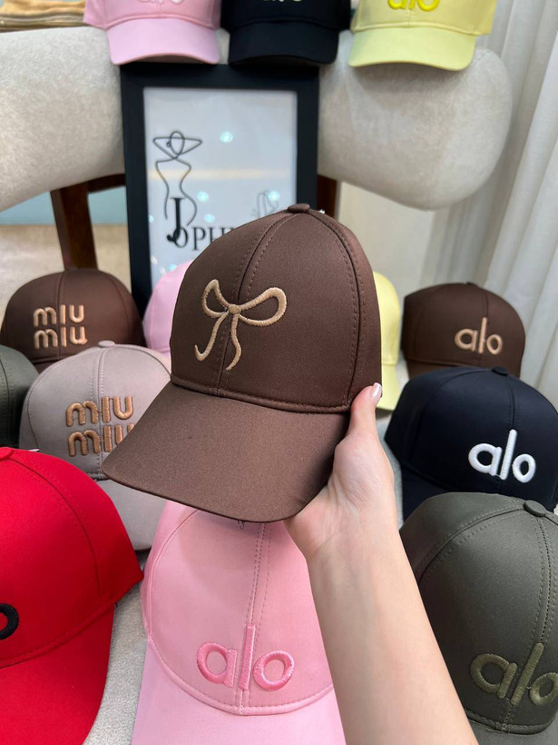 کلاه کپ miu miu