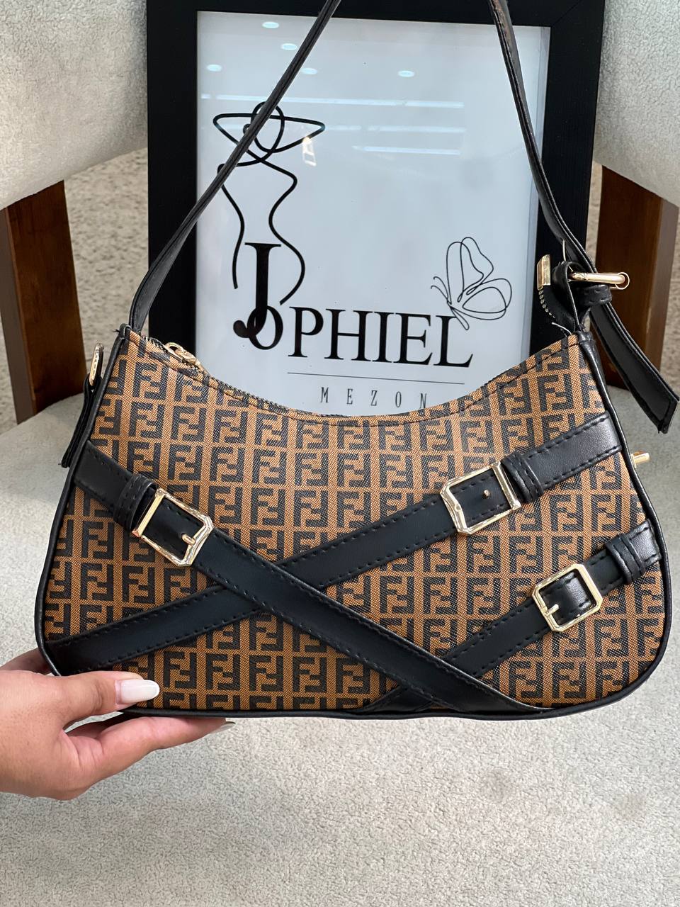 کیف طرح Fendi