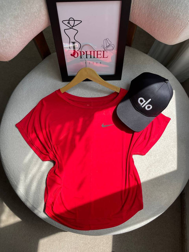 کراپ تیشرت ورزشی NIKE