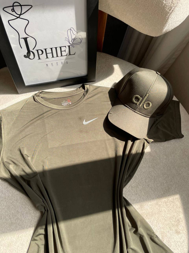 تیشرت ورزشی NIKE