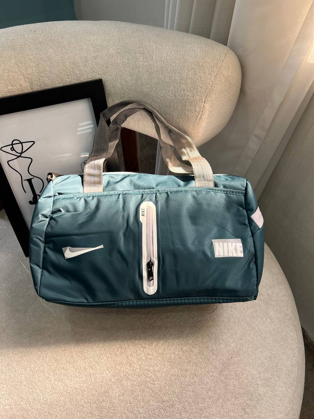 ساک ورزشی NIKE | ضدآب، جادار و کاربردی