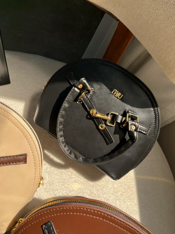 کیف کژوال miu miu