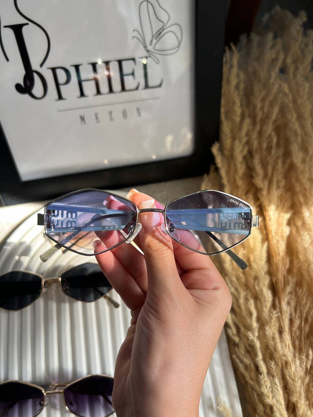 عینک آفتابی miu miu