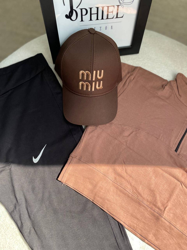 ست نیم تنه و لگ NIKE