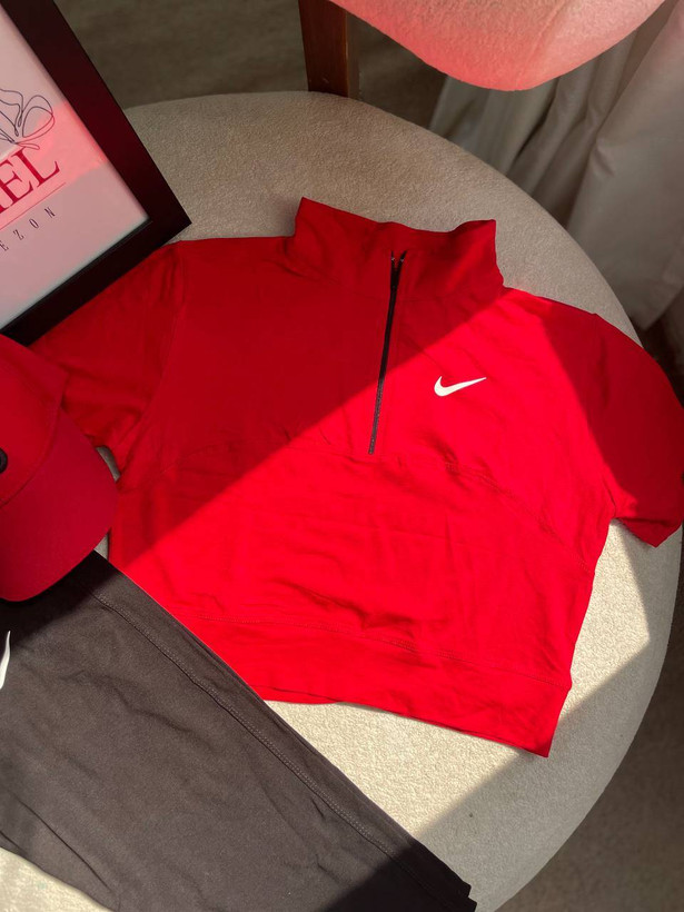 ست نیم تنه و لگ NIKE