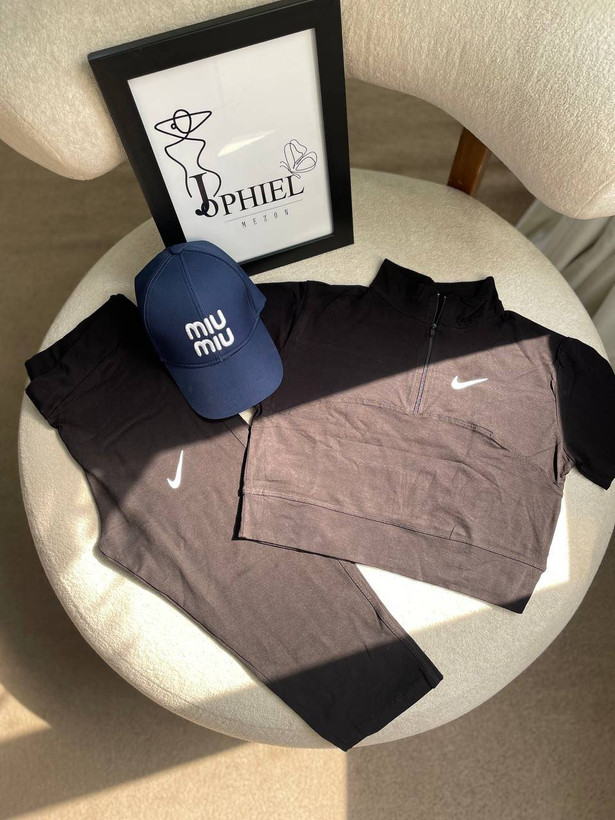 ست نیم تنه و لگ NIKE