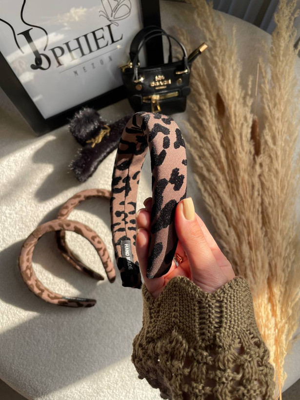 تل پائیزه velvet leo