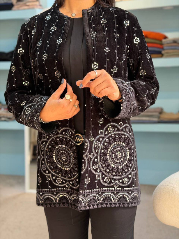 مانتو مخمل پولکدوزی سنتی