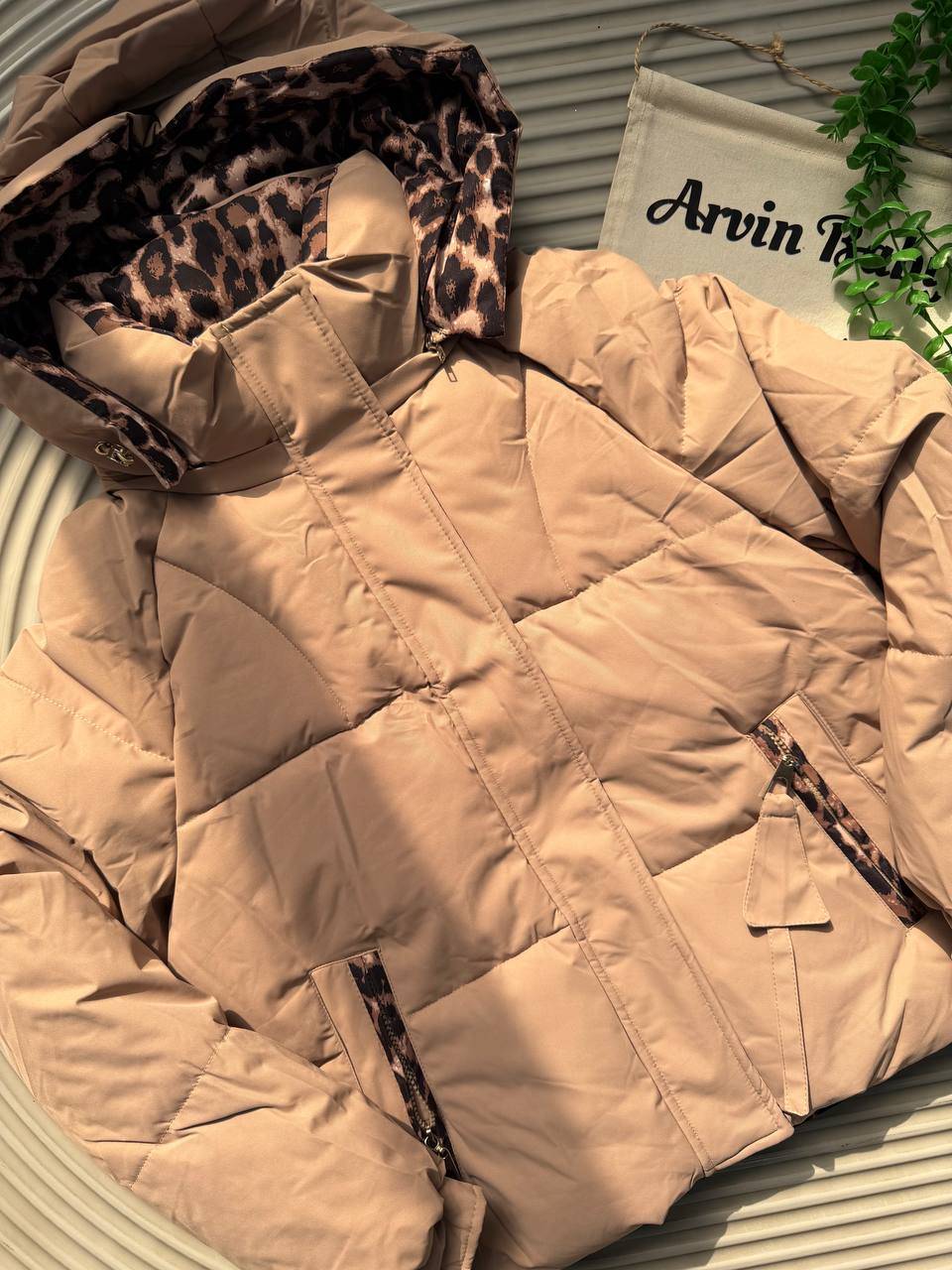کاپشن پفی Leopra